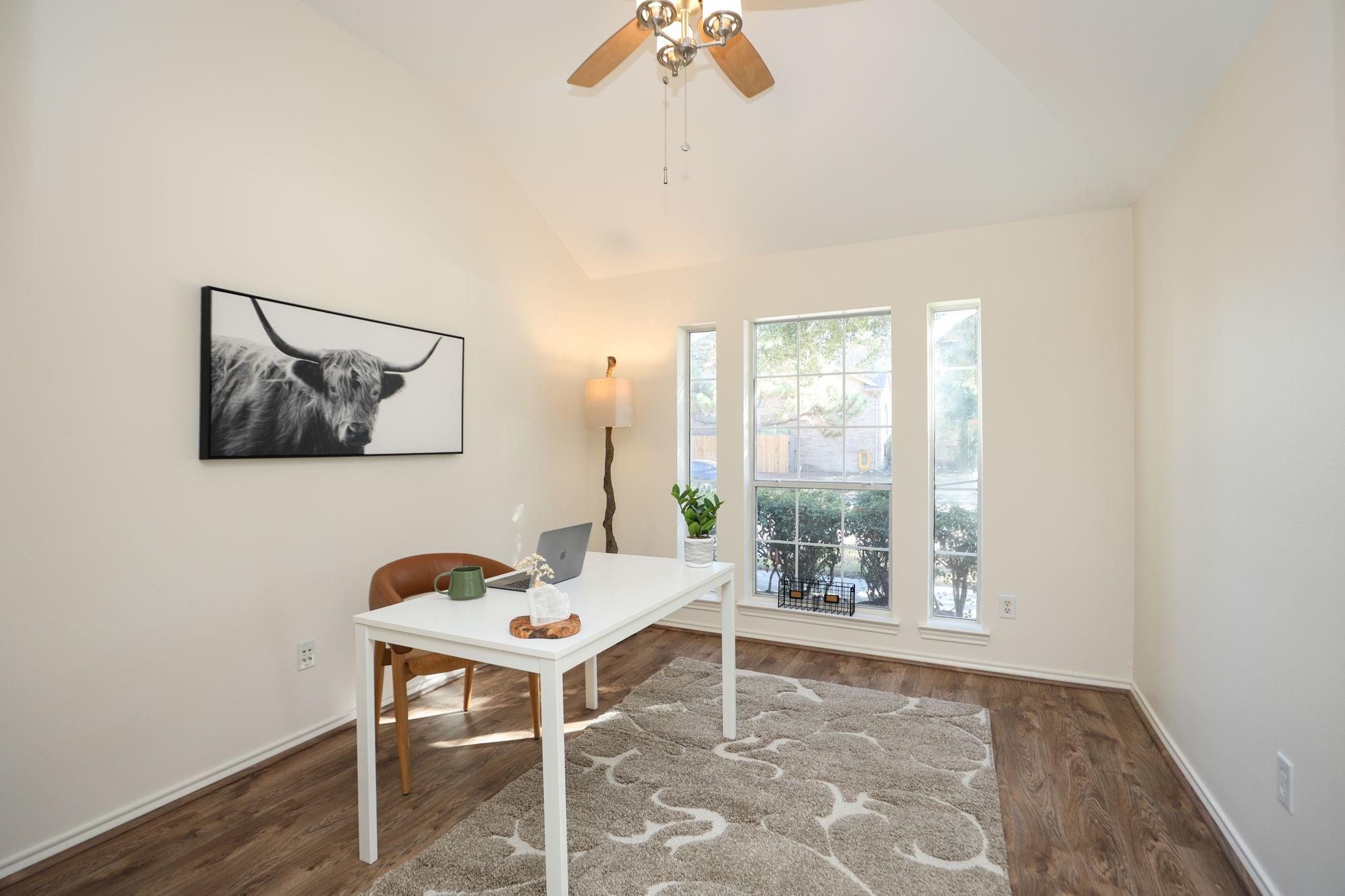 4814 Mosaic Canyon Court