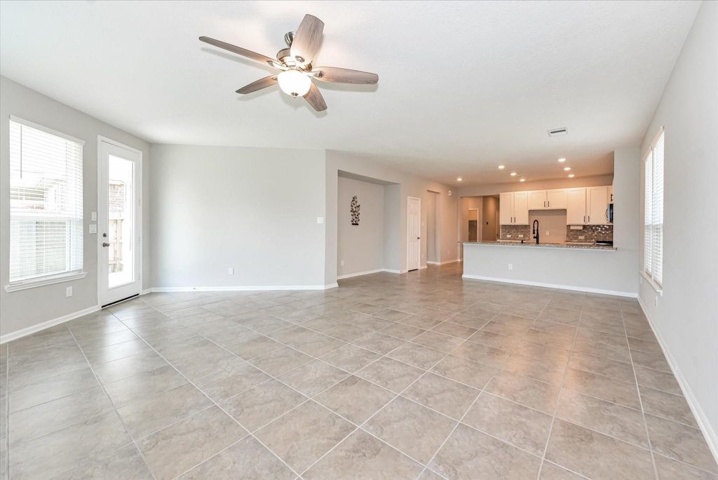 Photo of 1111 Swinford Court, Conroe, TX 77304 (MLS # 15079381)