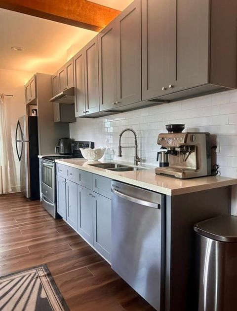 Photo of 407 Winnie Street, Houston, TX 77009 (MLS # 98585106)