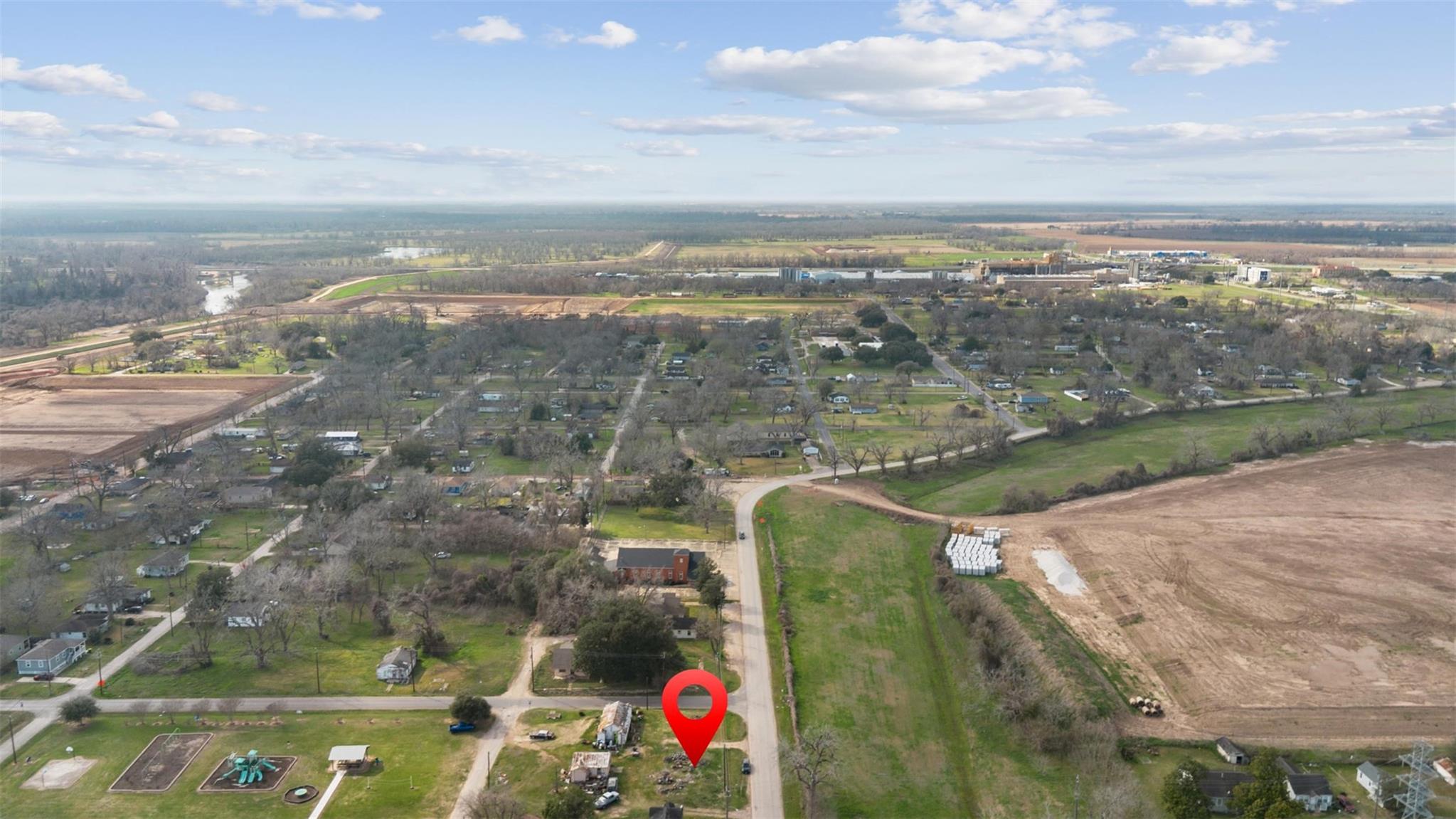 929 W Spanish Camp Road