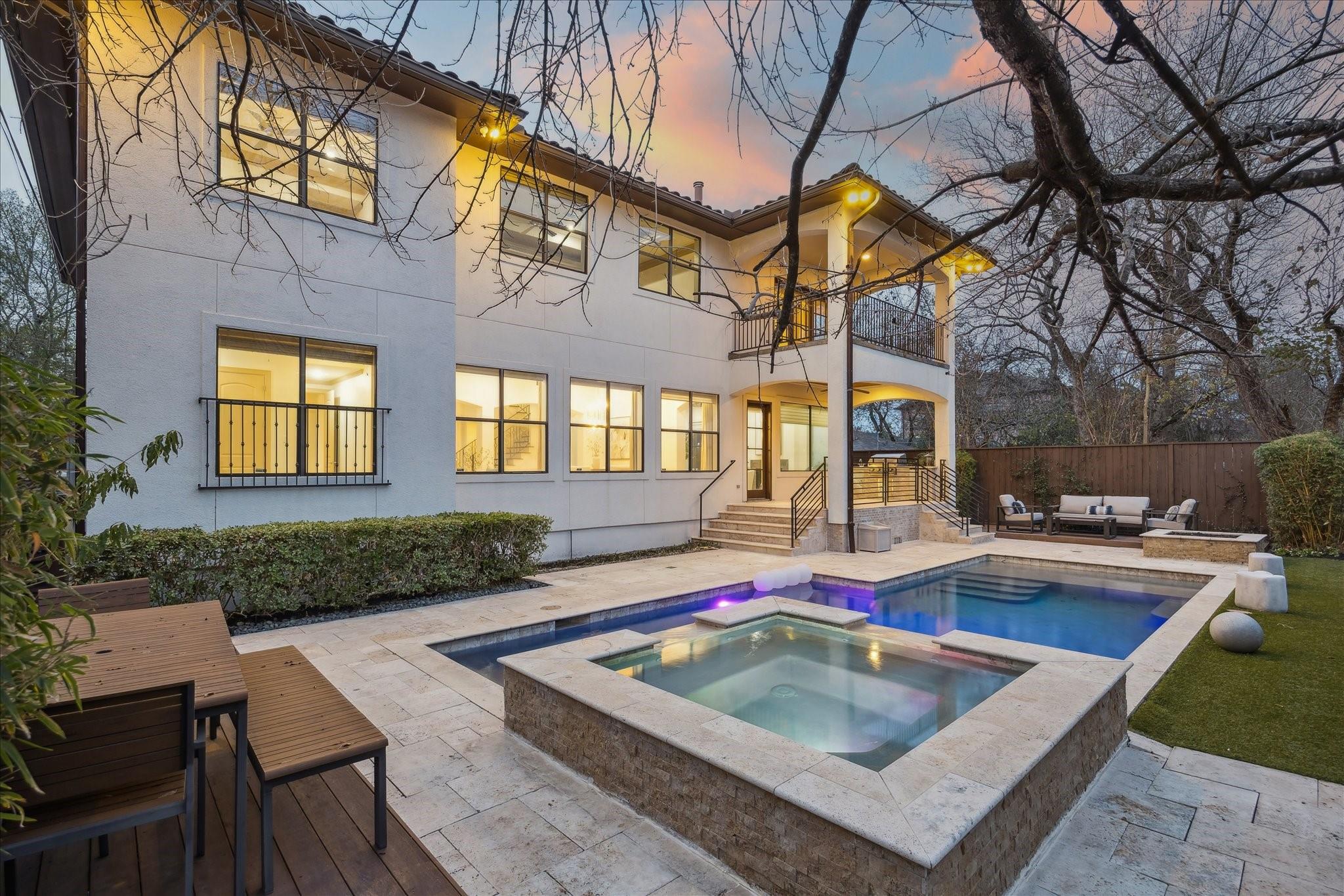 4613 Evergreen Street