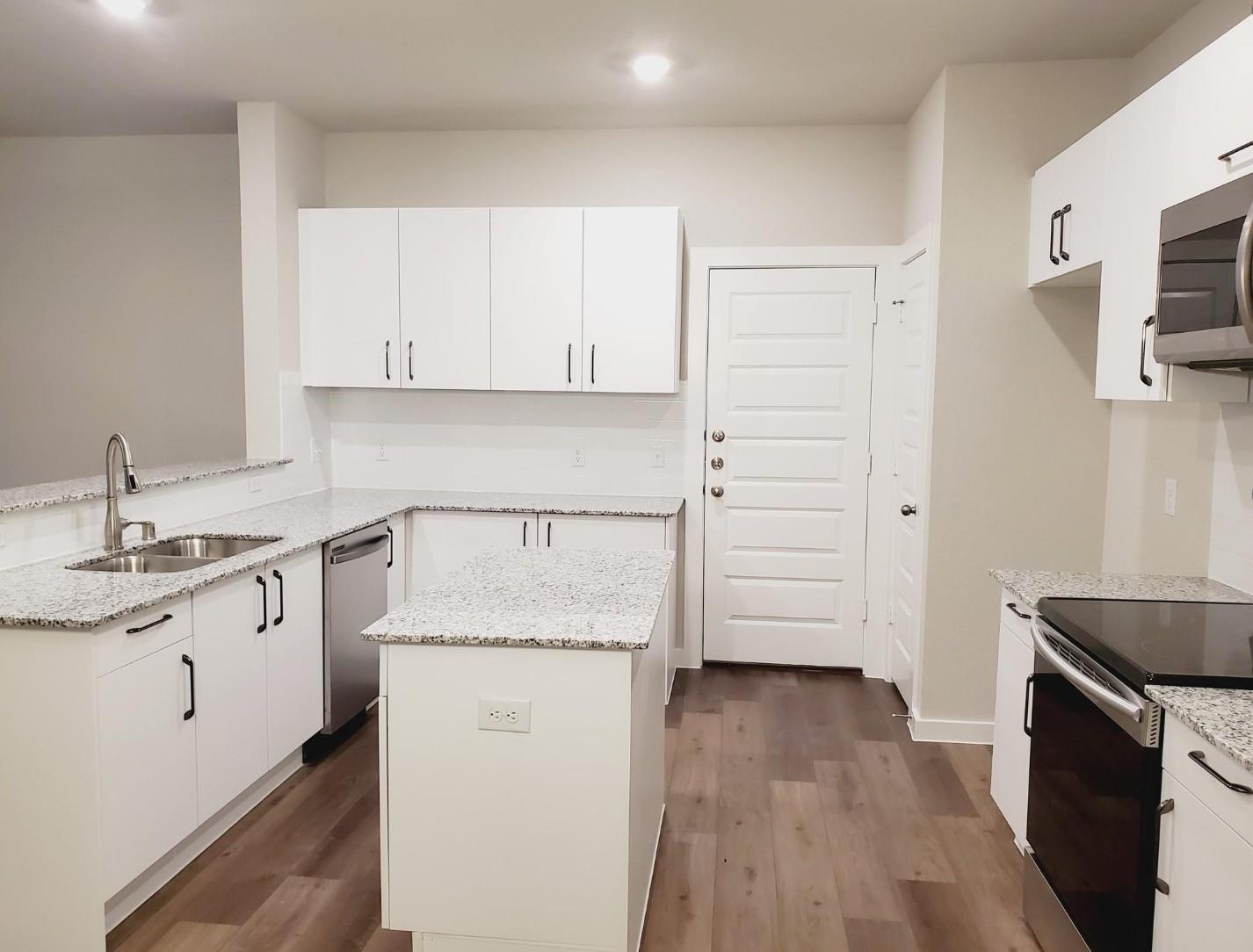 9732-9736 Grosbeak Lane