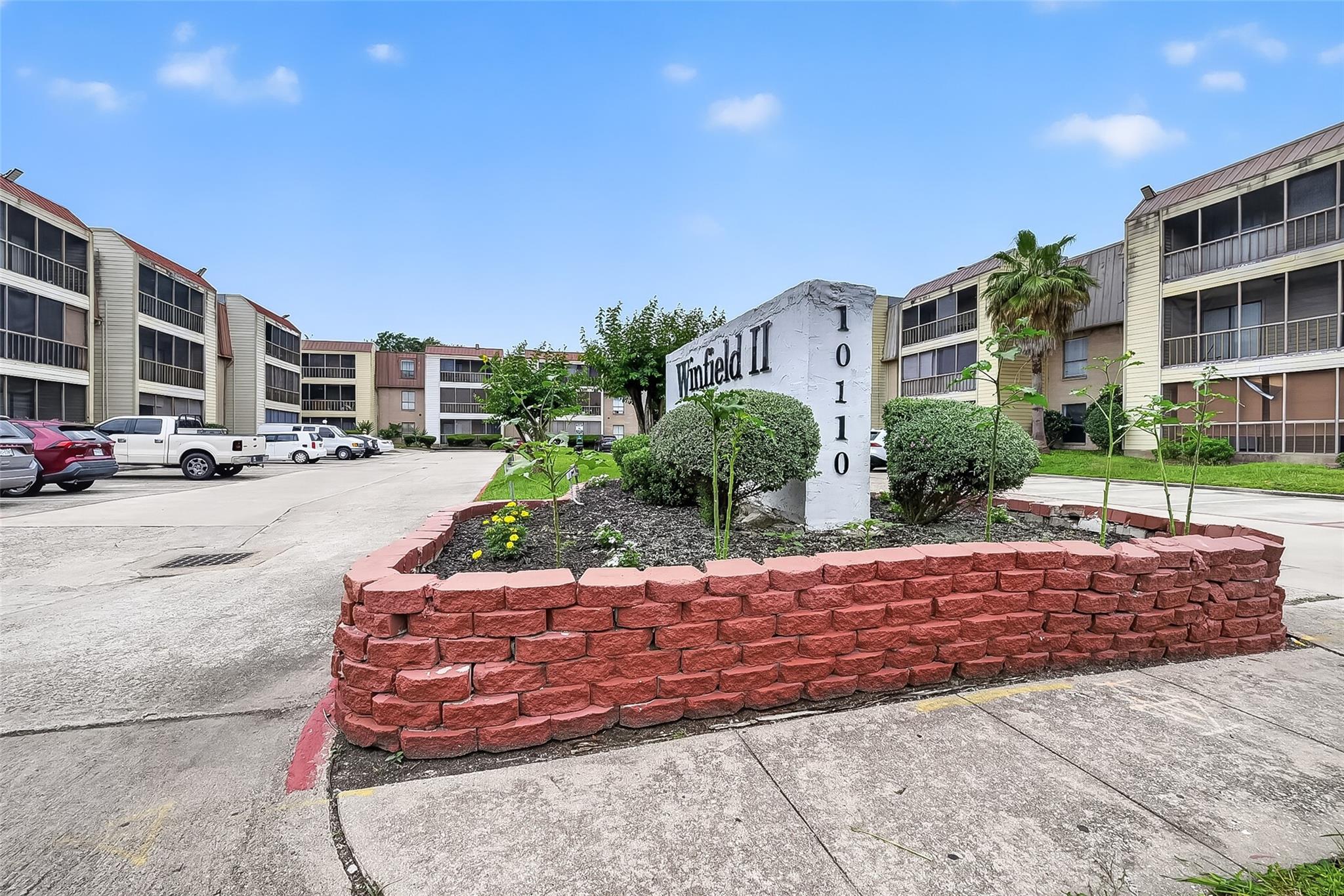 10110 Forum West Drive 633