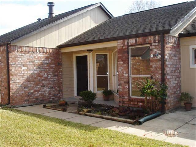 1922 Chattaroy Place