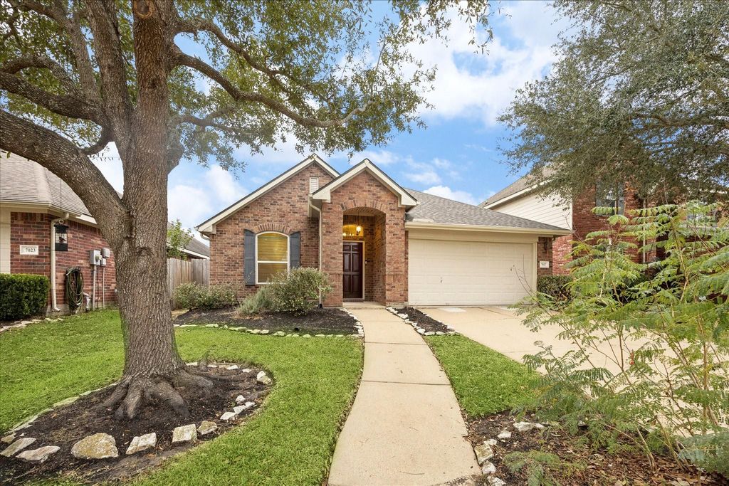 Photo of 7027 Thistlewood Park Court, Katy, TX 77494 (MLS # 43966660)