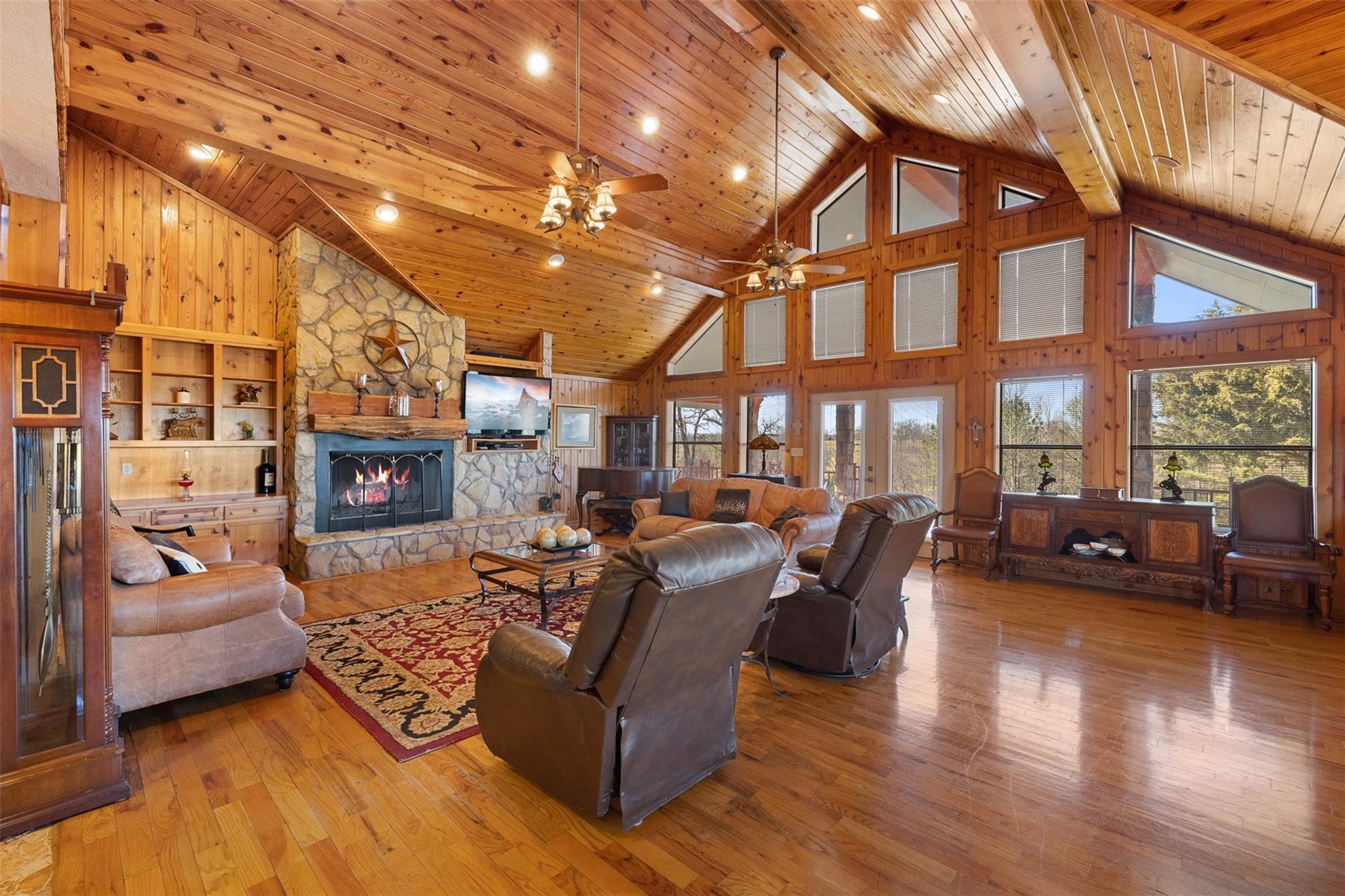 6622 County Road 360