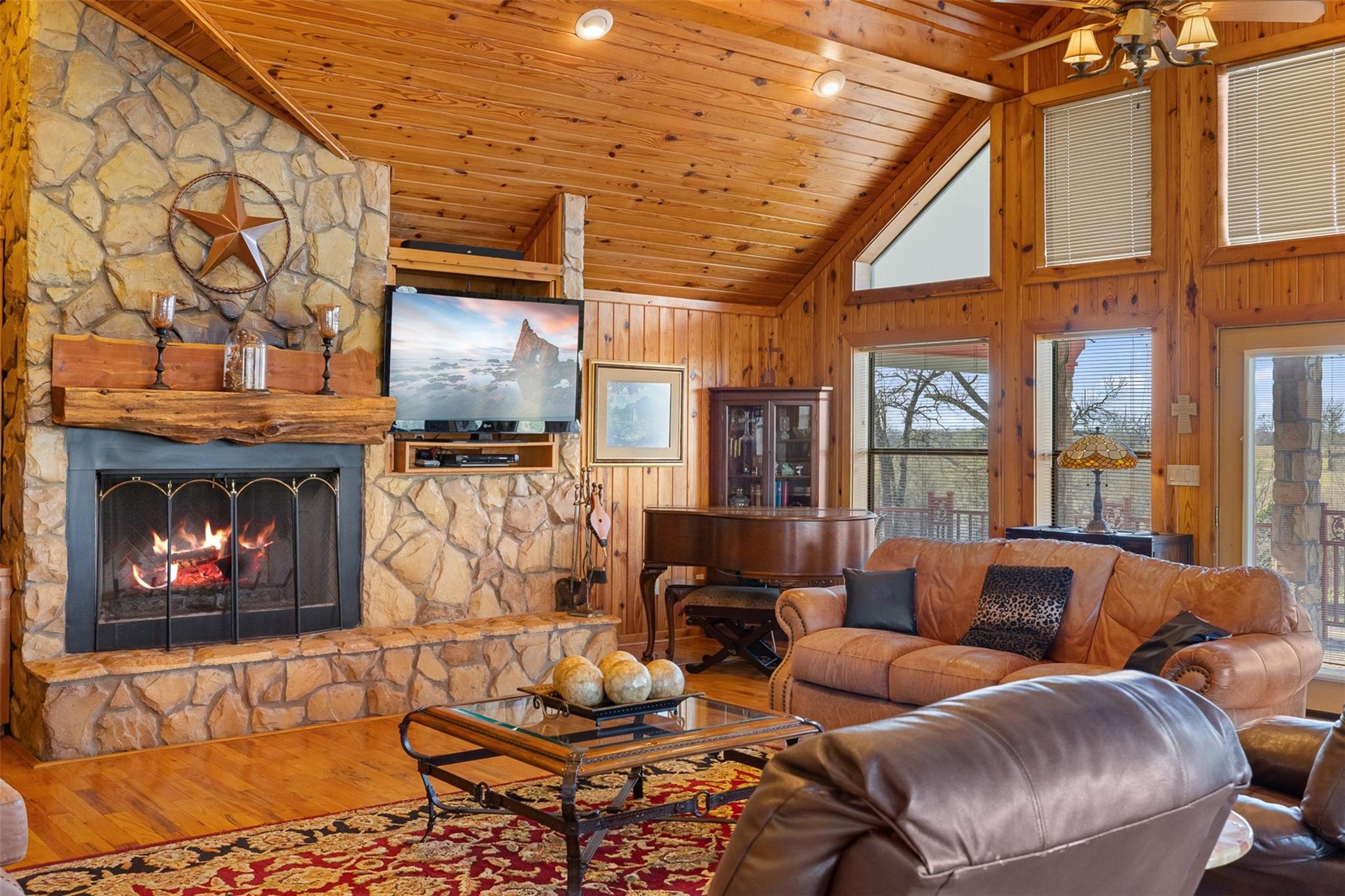 6622 County Road 360