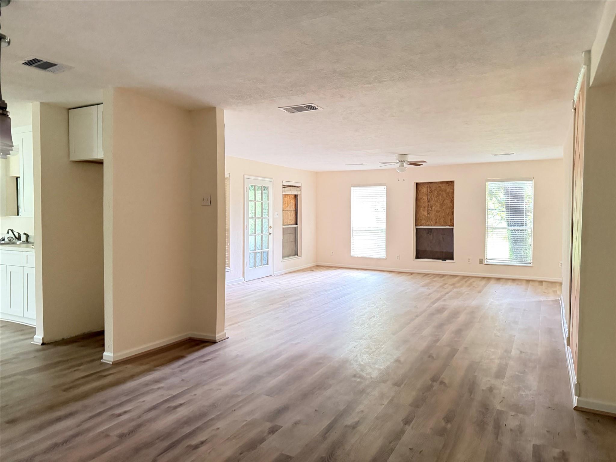 15212 Cedar Circle
