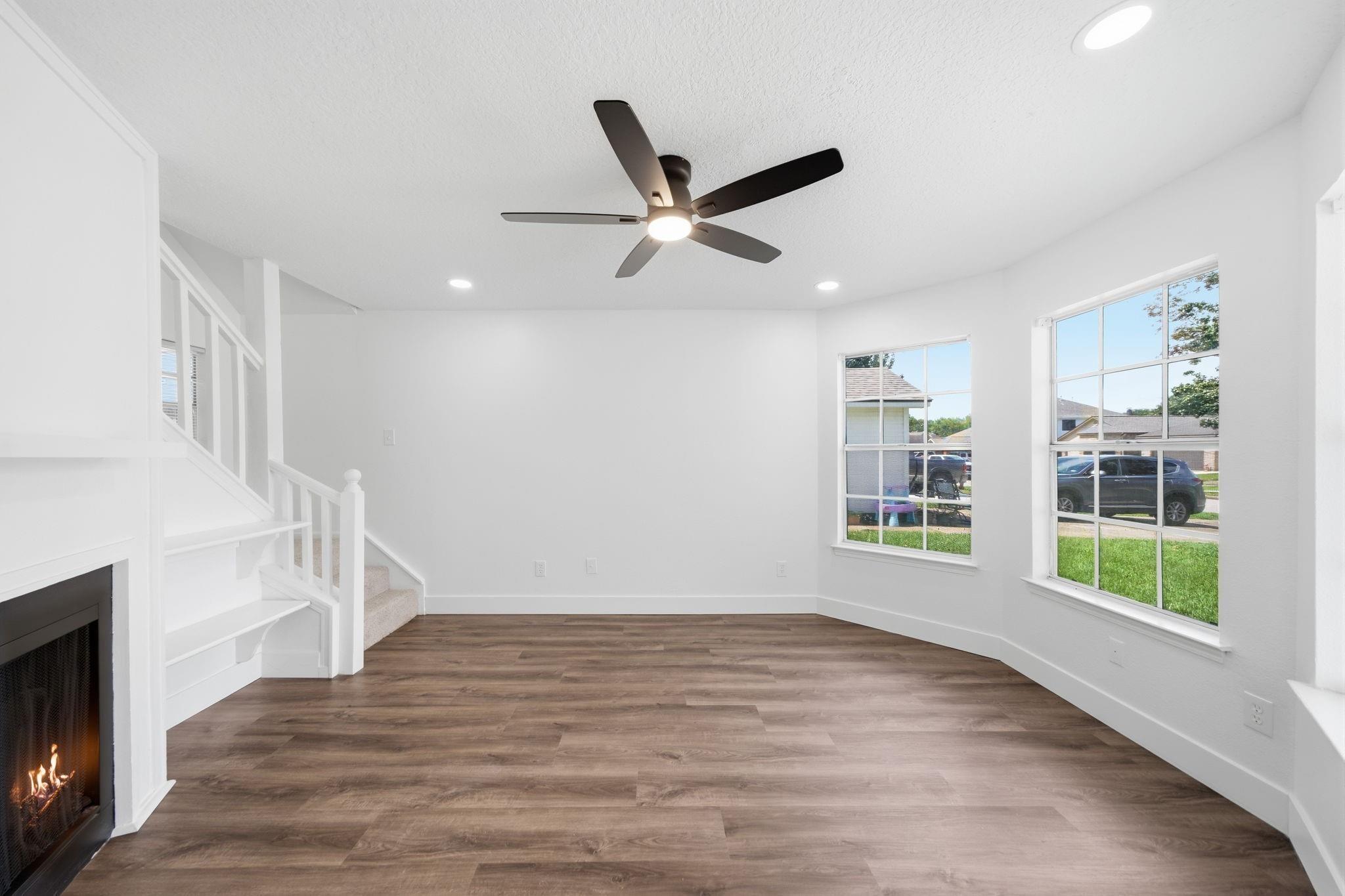5820 Guadalupe Drive