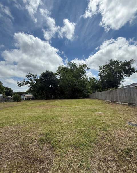 Photo of 110 S Washington Street, Texas City, TX 77591 (MLS # 97972437)