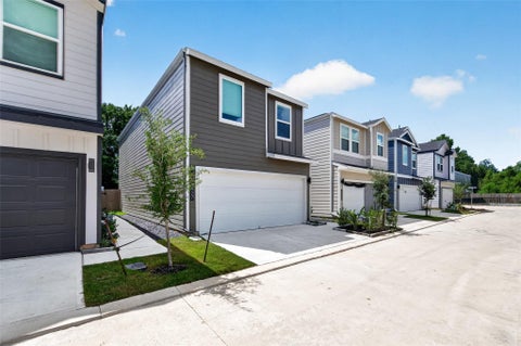 Photo of 5927 Manning Oaks Street, Houston, TX 77091 (MLS # 58857794)