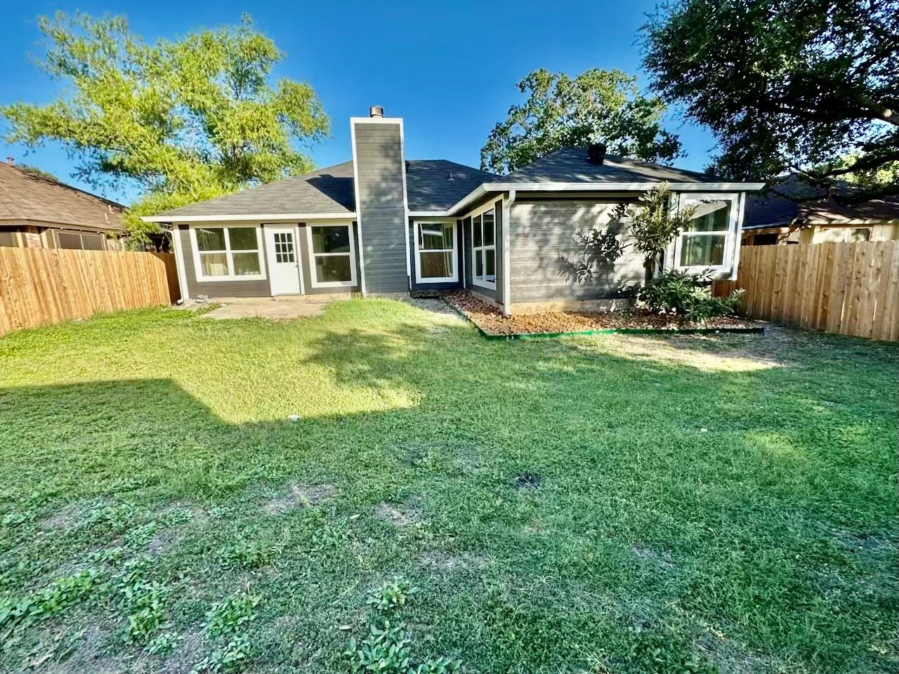 6807 Quail Lake