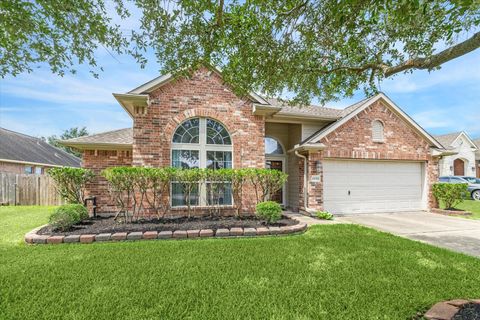 Photo of 18703 Summercliff Lane, Tomball, TX 77377 (MLS # 97492751)