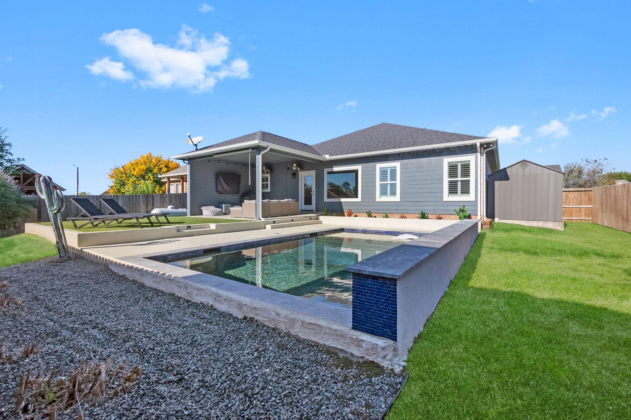 10819 Scenic Drive