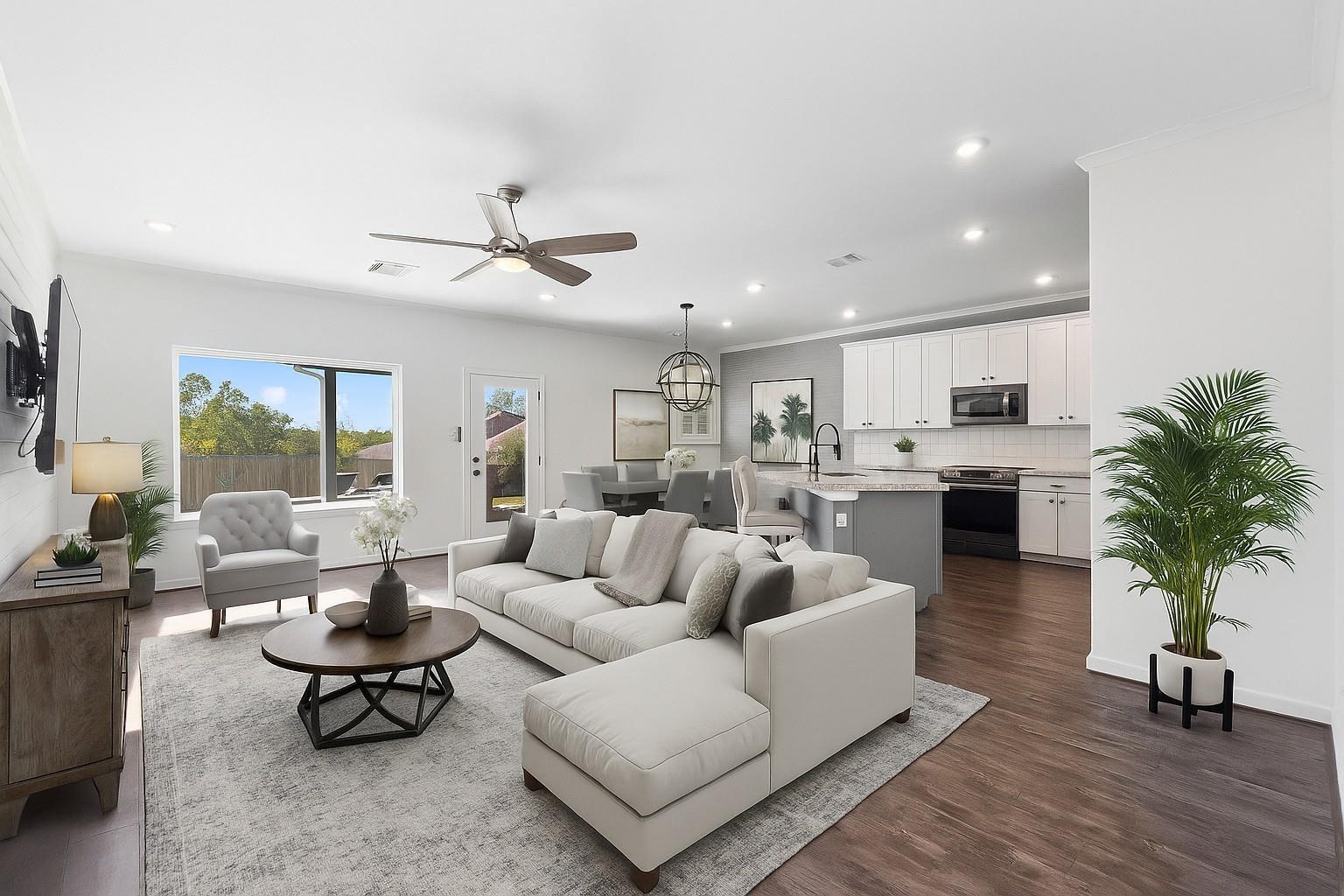 10819 Scenic Drive