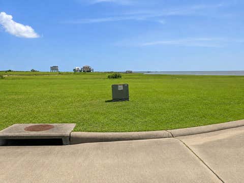 Photo of 3433 Chateau Way, Palacios, TX 77465 (MLS # 17075710)