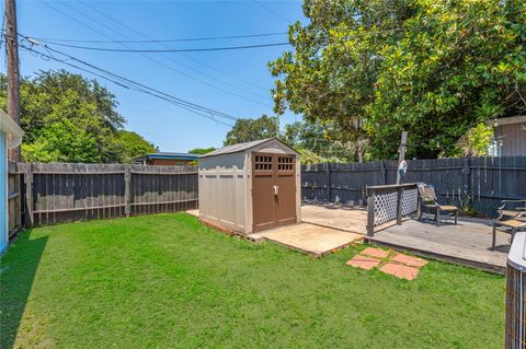 Tiny photo for 2912 Avenue N 1/2, Galveston, TX 77550 (MLS # 23728876)