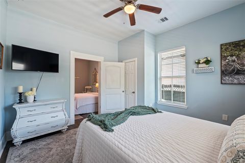 Tiny photo for 2912 Avenue N 1/2, Galveston, TX 77550 (MLS # 23728876)