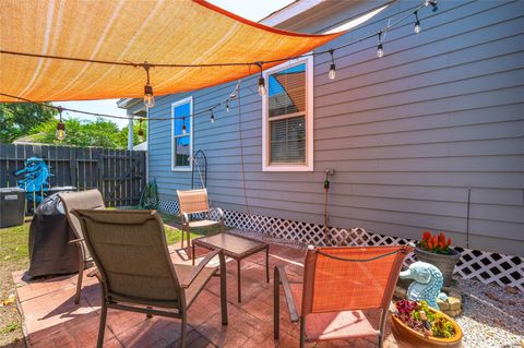 Tiny photo for 2912 Avenue N 1/2, Galveston, TX 77550 (MLS # 23728876)