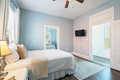 Tiny photo for 2912 Avenue N 1/2, Galveston, TX 77550 (MLS # 23728876)