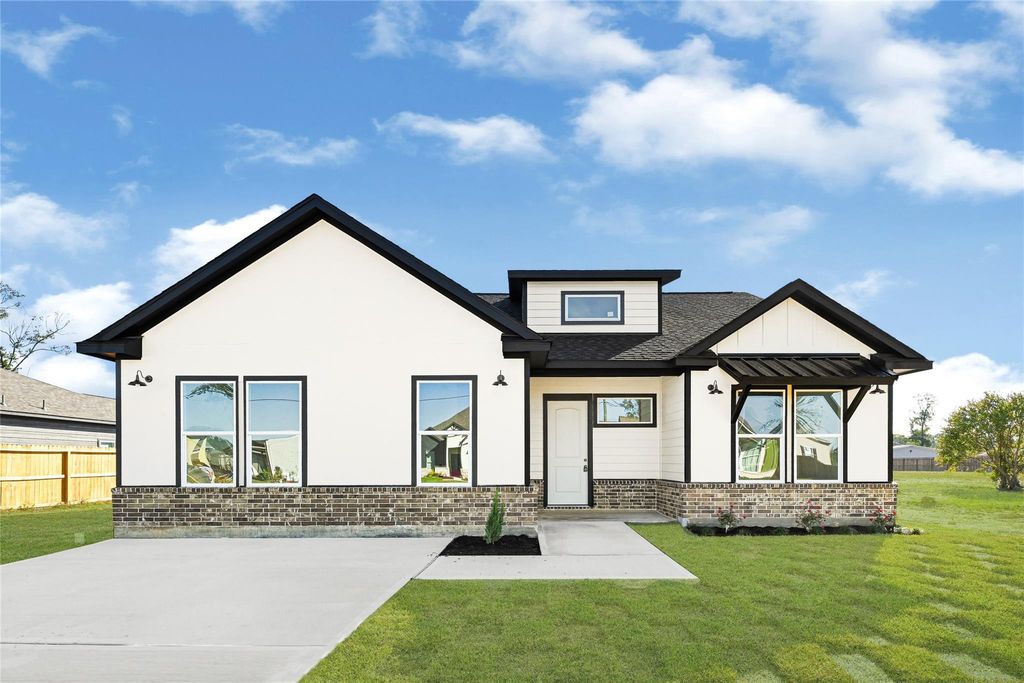 Photo of 1128 Peter Pine Street, Huffman, TX 77336 (MLS # 66808899)