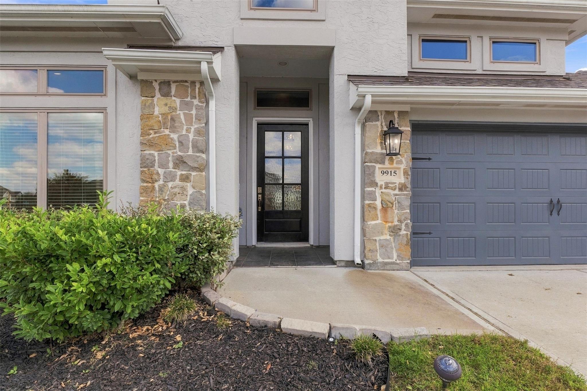 9915 Starry Night Lane