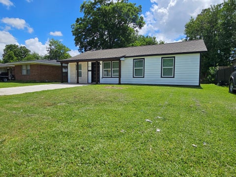 Photo of 2129 Raspberry Lane, Pasadena, TX 77502 (MLS # 52380326)