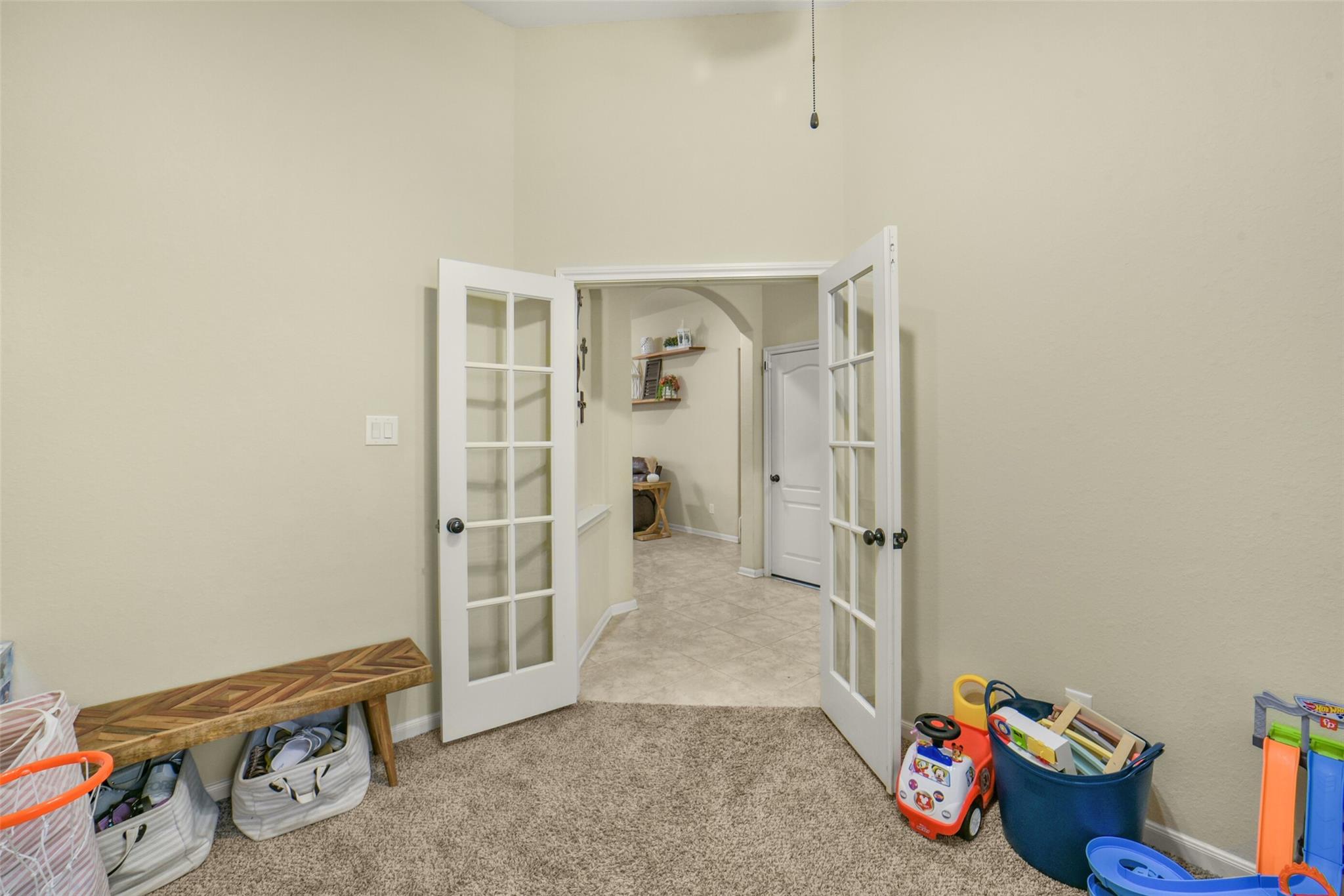 25003 Lakecrest Glen Drive