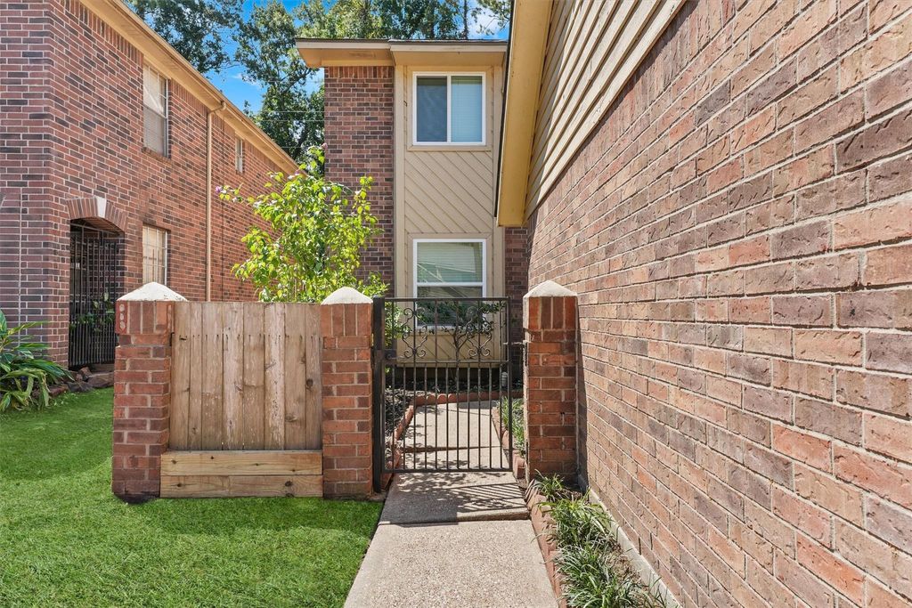 Photo of 2908 Elm Grove Court, Kingwood, TX 77339 (MLS # 2263983)