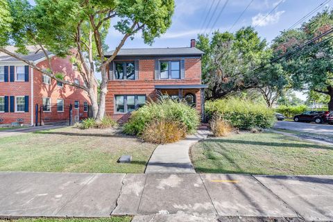 Photo of 1900 Hawthorne Street, Houston, TX 77098 (MLS # 50882324)