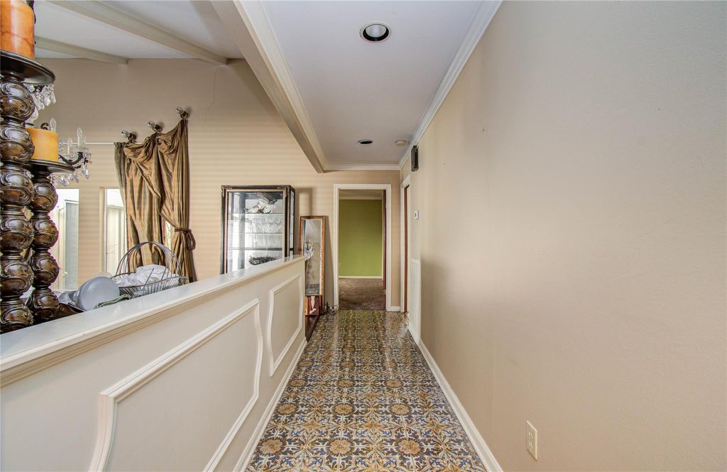 Photo of 10915 Kitty Brook Drive, Houston, TX 77071 (MLS # 87555438)