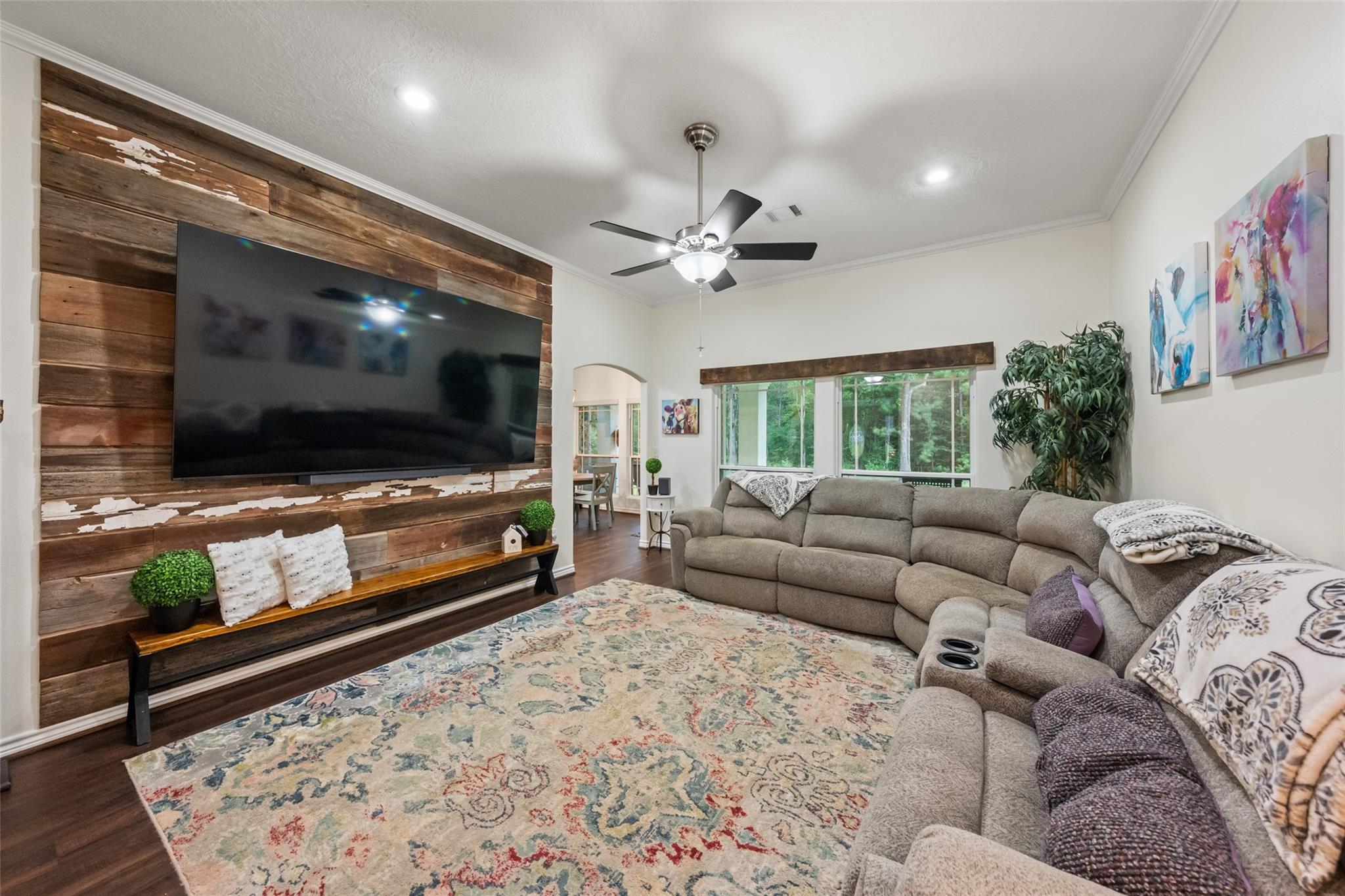 25680 Wisteria Lane