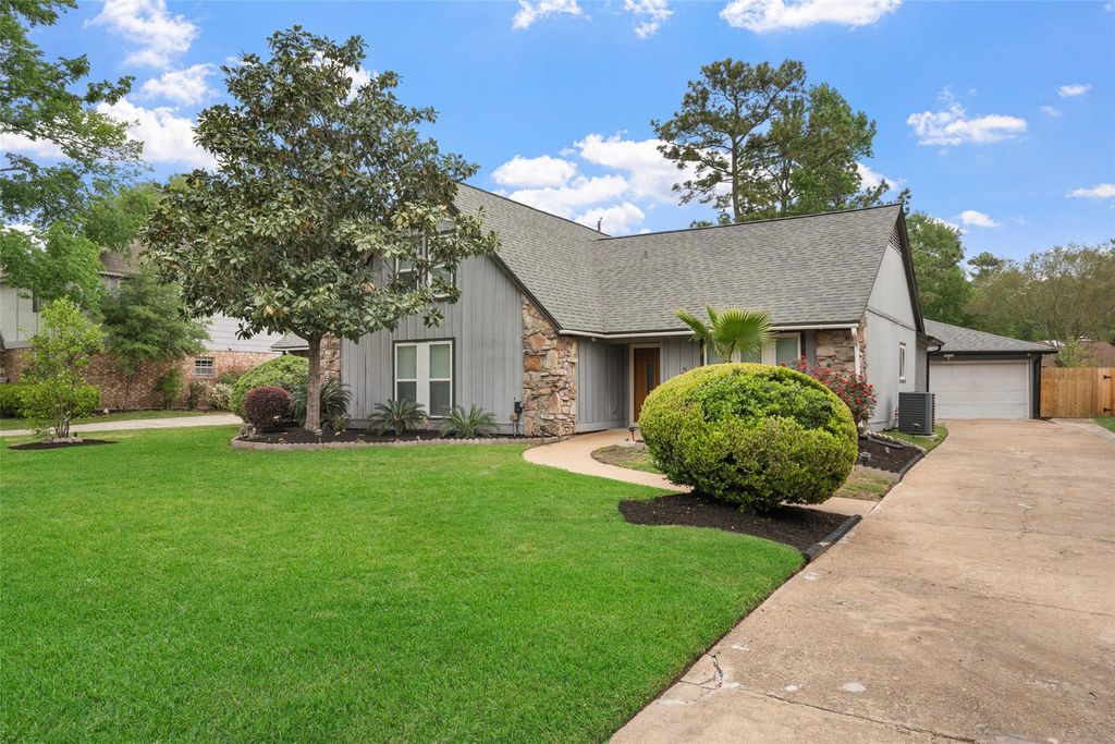 Photo of 16118 York Minster Drive, Spring, TX 77379 (MLS # 54848213)