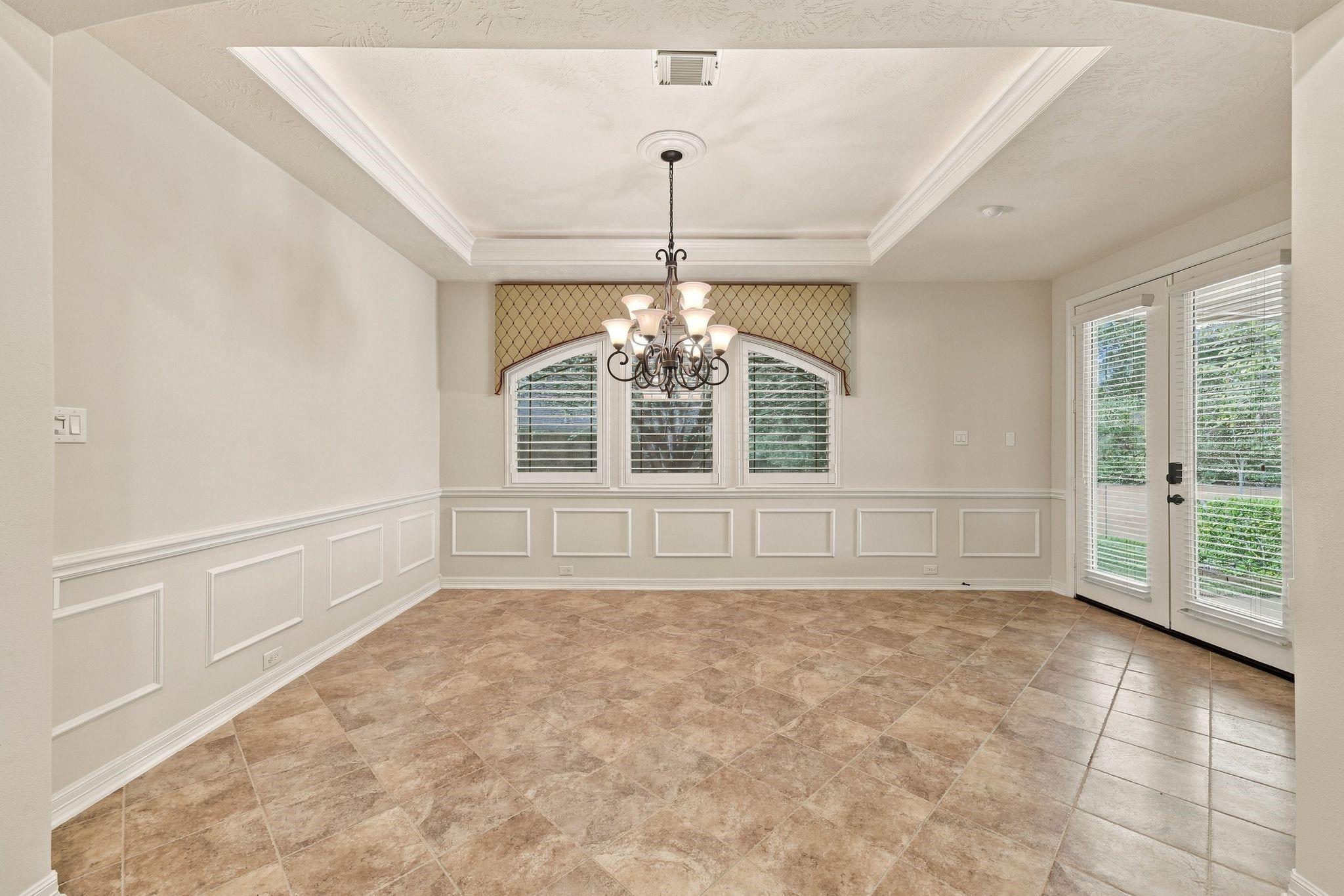 2400 W Village Green Circle