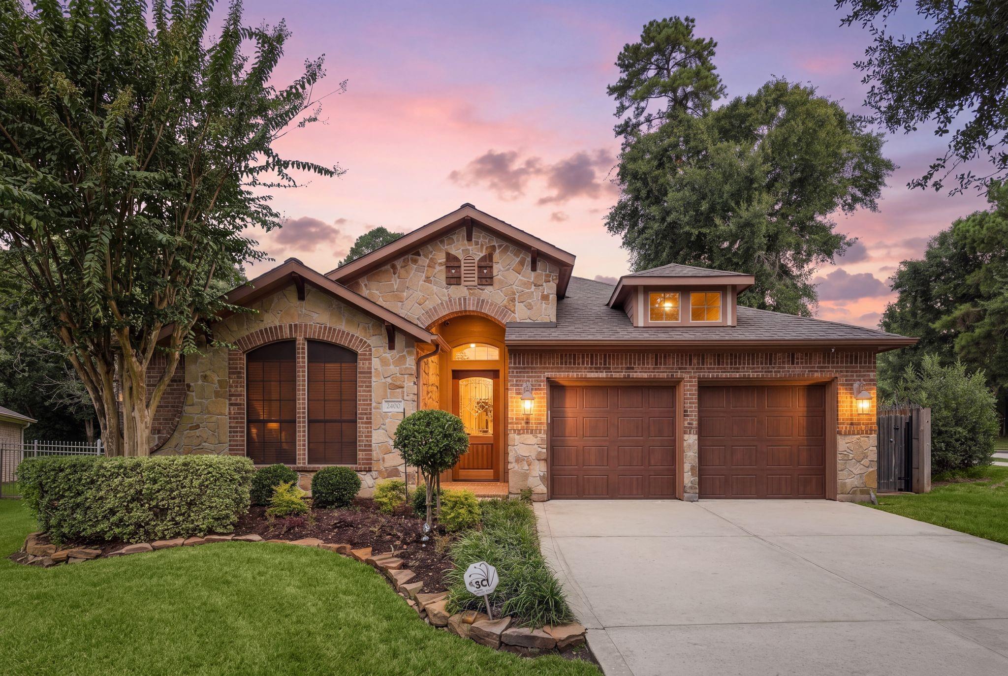 2400 W Village Green Circle