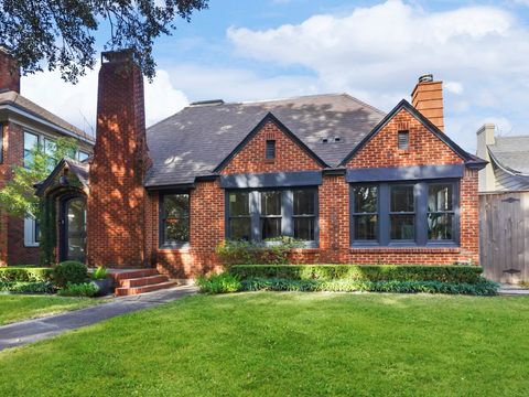 Photo of 2240 Wroxton Road, Houston, TX 77005 (MLS # 75018364)