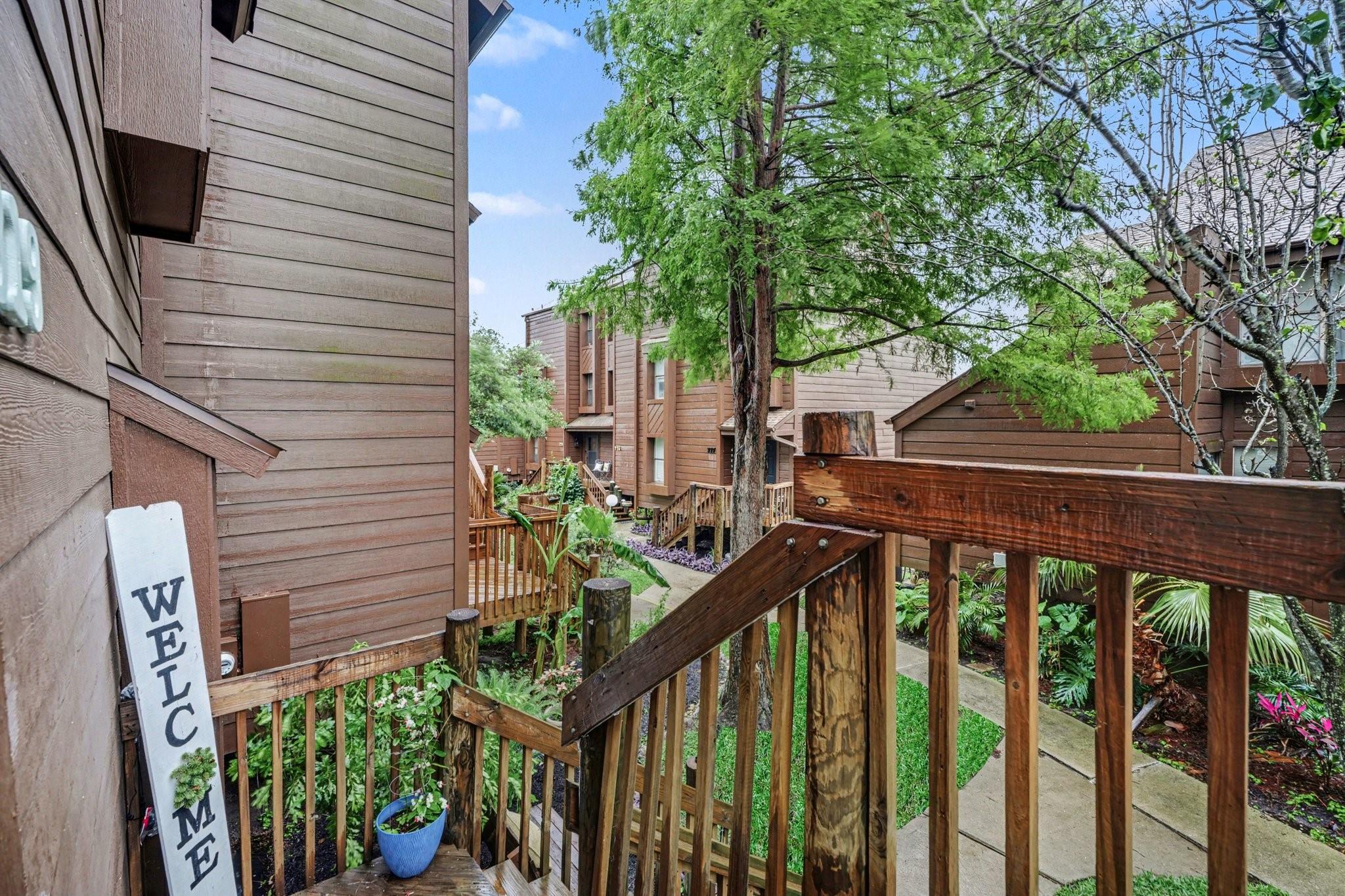 819 Davis Road