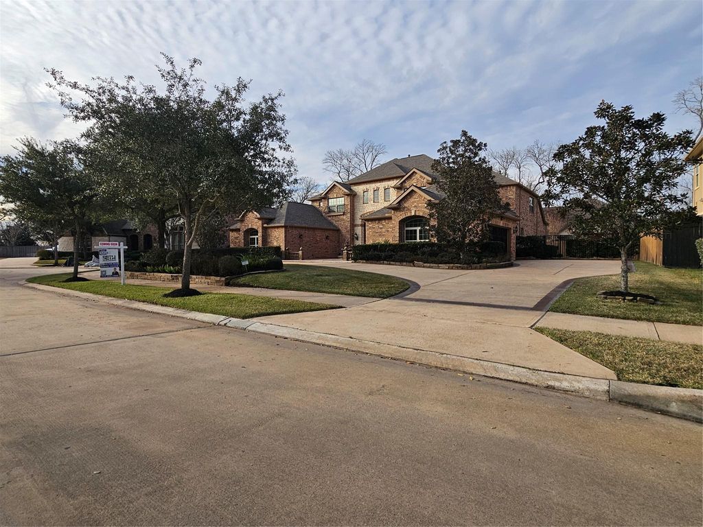 Photo of 34 La Serra Path, Missouri City, TX 77459 (MLS # 60897930)