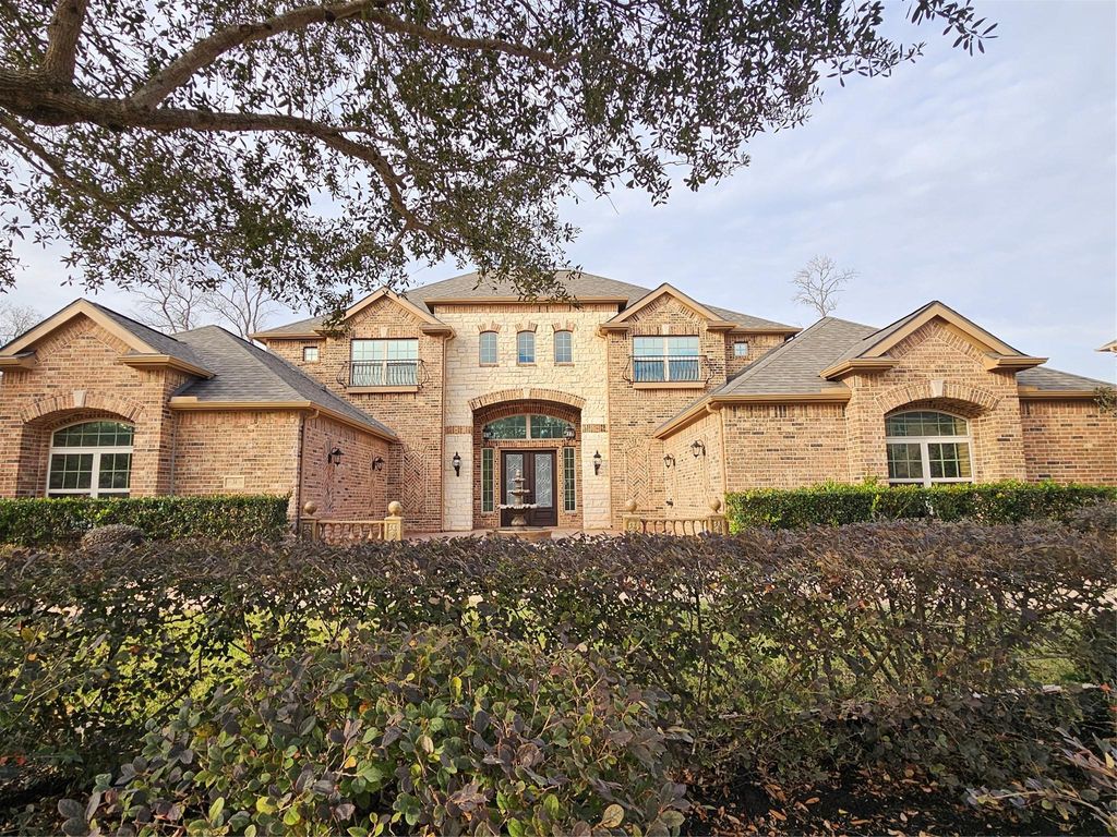 Photo of 34 La Serra Path, Missouri City, TX 77459 (MLS # 60897930)