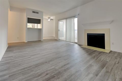 Photo of 6500 Harbor Town Drive #3208, Houston, TX 77036 (MLS # 51725720)