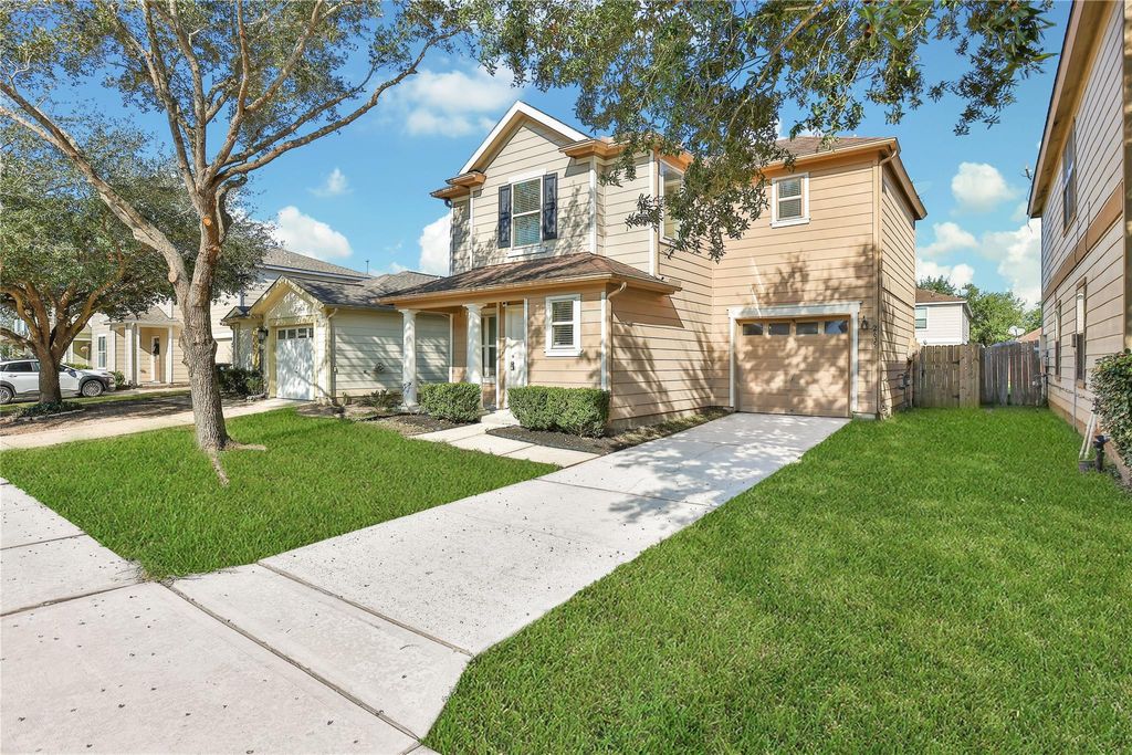 Photo of 2635 Skyview Trace Court, Houston, TX 77047 (MLS # 89774550)