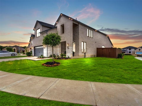 Homes For Sale - 211 Vista Knoll Court<br/> New Caney, TX 77357