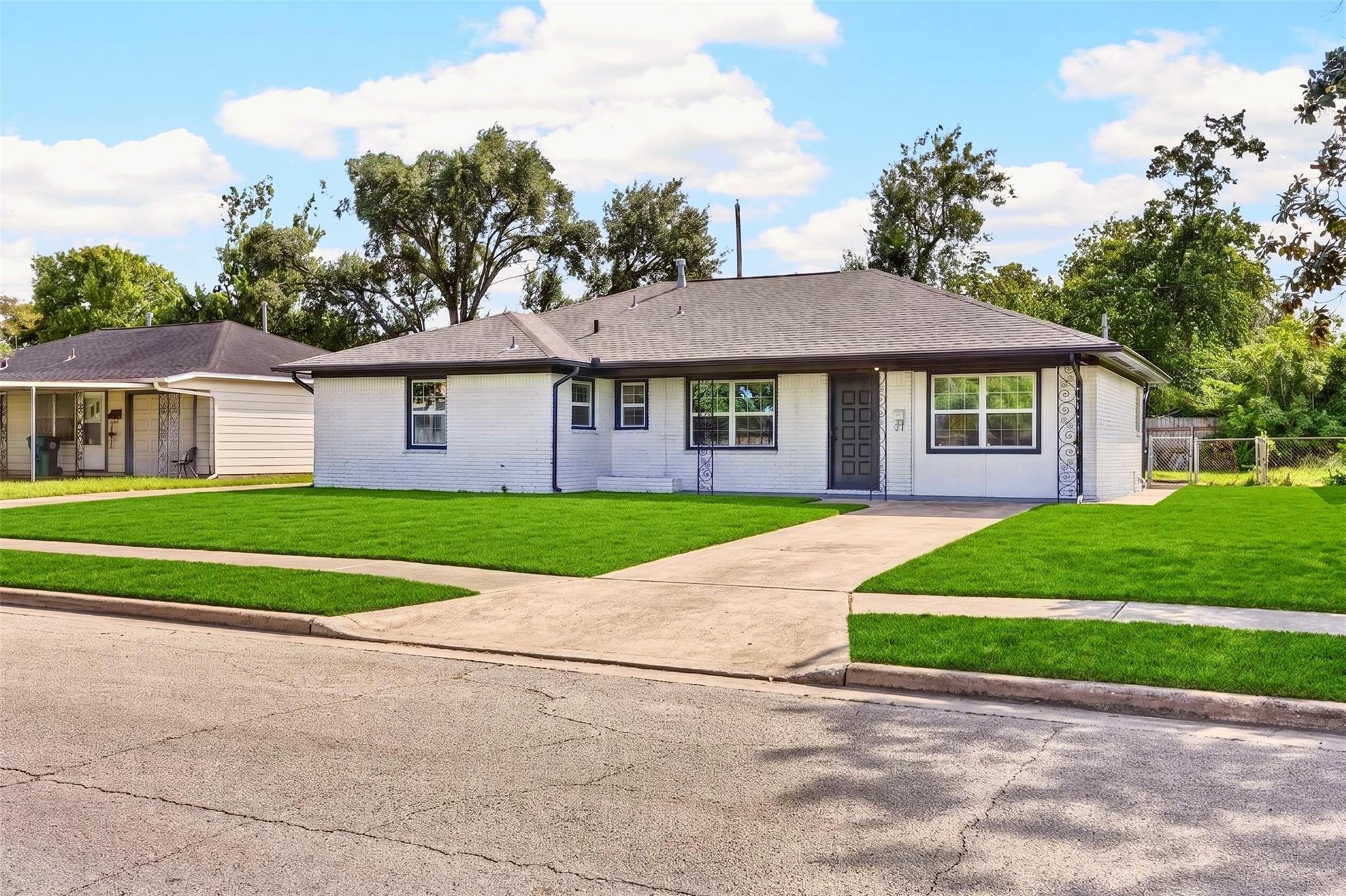 1202 Dogwood Drive