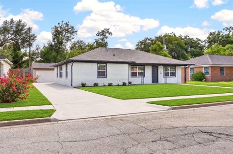 Photo of 1202 Dogwood Drive, Pasadena, TX 77506 (MLS # 85825662)