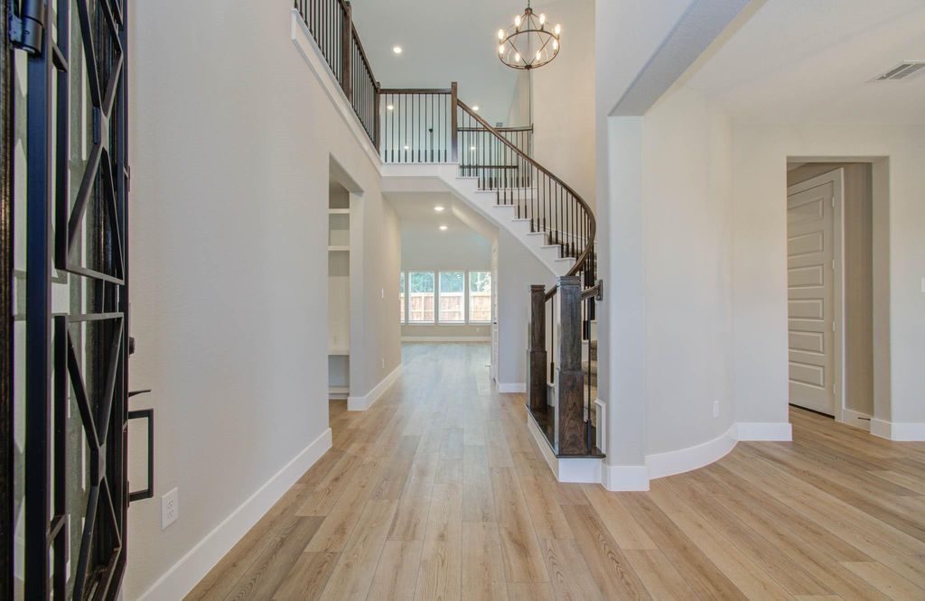 Photo of 9950 Wild Indigo Circle, Conroe, TX 77385 (MLS # 13323465)