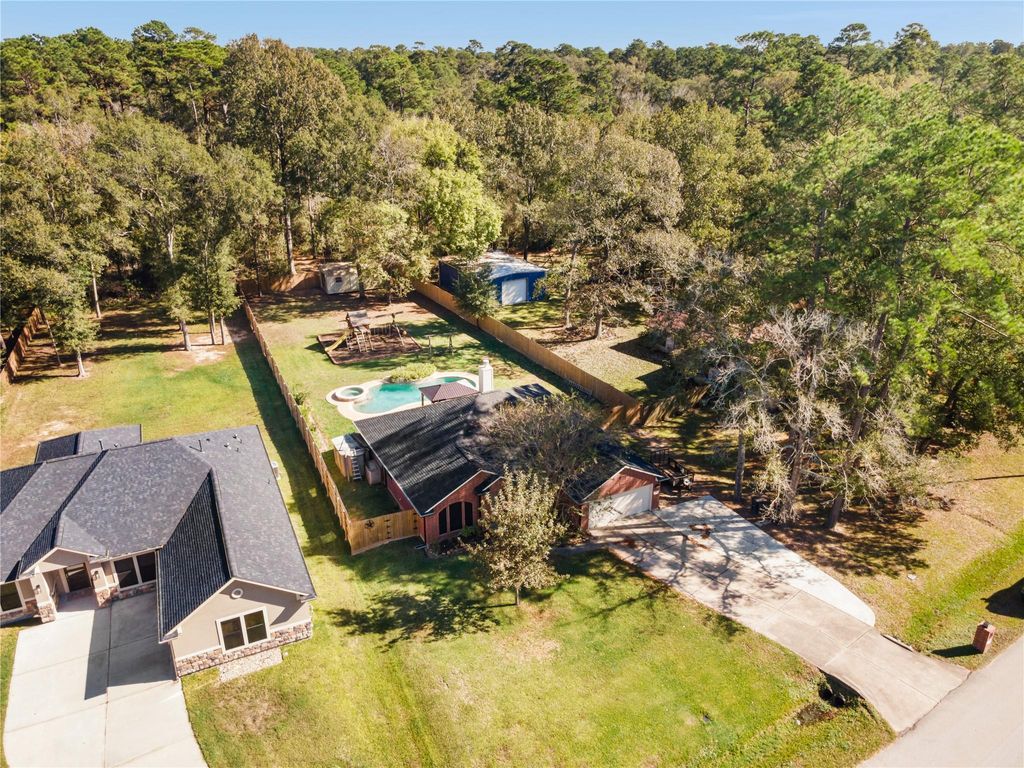 Photo of 914 Parthenon Place, New Caney, TX 77357 (MLS # 51193169)