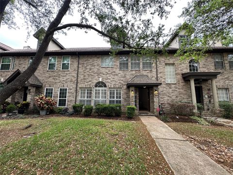 Photo of 2204 Gemini Street, Houston, TX 77058 (MLS # 74115665)