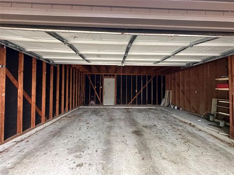 Tiny photo for 2204 Gemini Street, Houston, TX 77058 (MLS # 74115665)