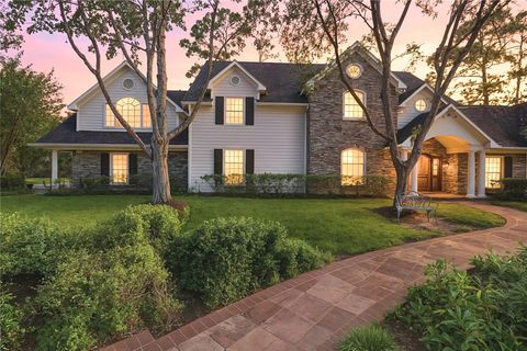 Photo of 2 Soldiers Creek Circle, Hunters Creek Village, TX 77024 (MLS # 29490602)