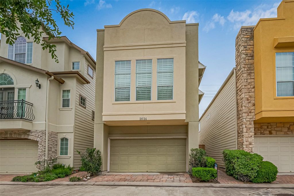 Photo of 2624 Starboard Point, Houston, TX 77054 (MLS # 41527417)